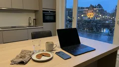 Waarom goedbedoeld advies je volwassen kind kan afremmen — en hoe je weer echt in gesprek komt