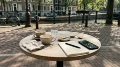 Deze 8 stopzinnen laten een gesprek dichtklappen – zo houd je wél verbinding